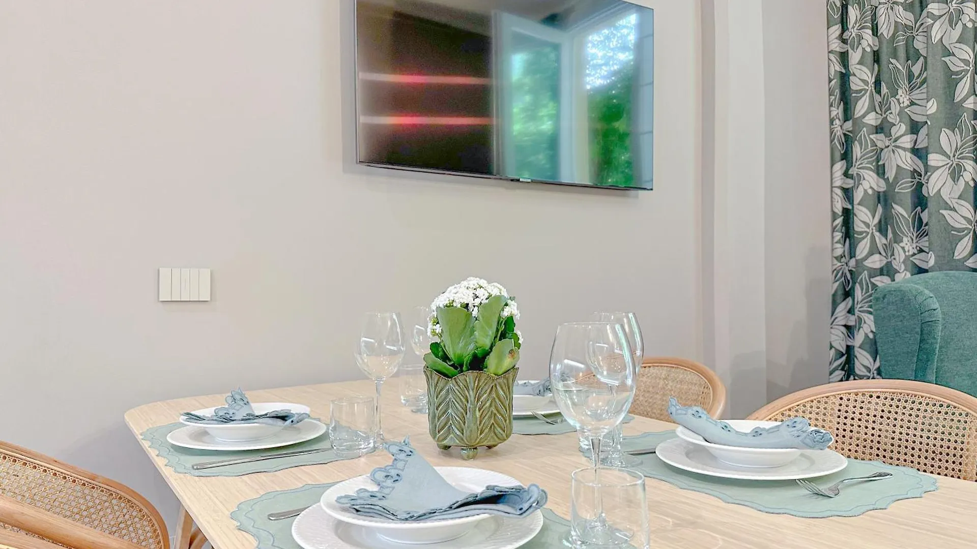 Apartment Cirillo Luxury Suite 16 - 3 Min Dall'Arco Della Pace Milan Italy