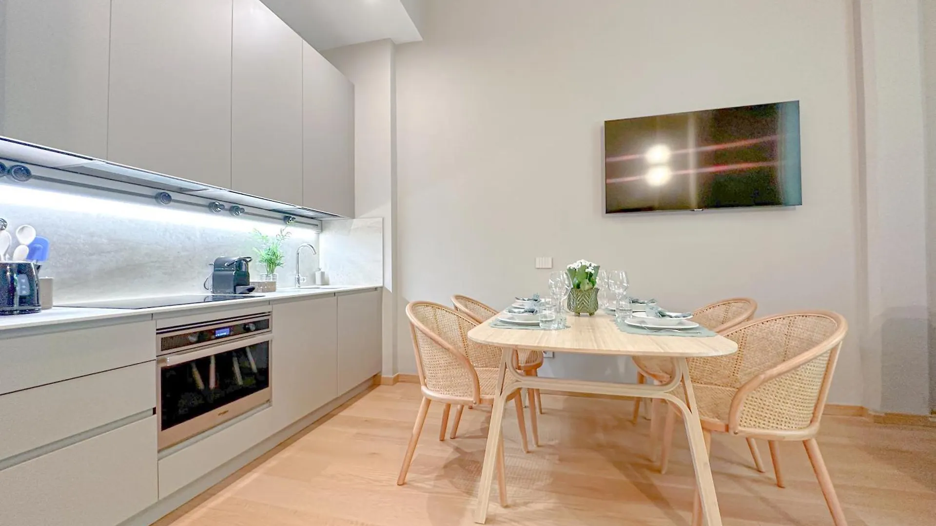 Cirillo Luxury Suite 16 - 3 Min Dall'Arco Della Pace Milan 0*,